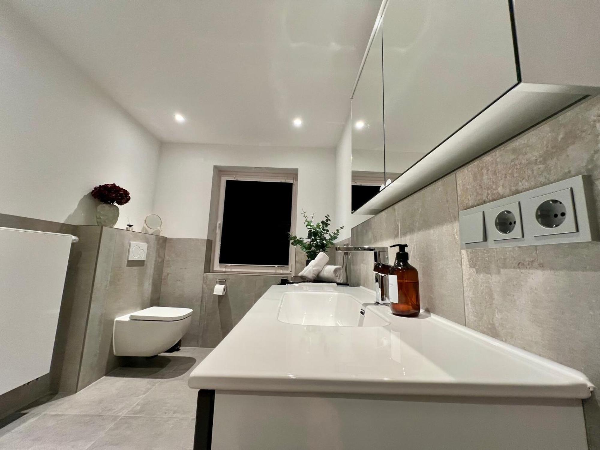 Apartment Flair-designapartment Blossom - 2xparkplaetze, Kaffee, Highspeed Wlan