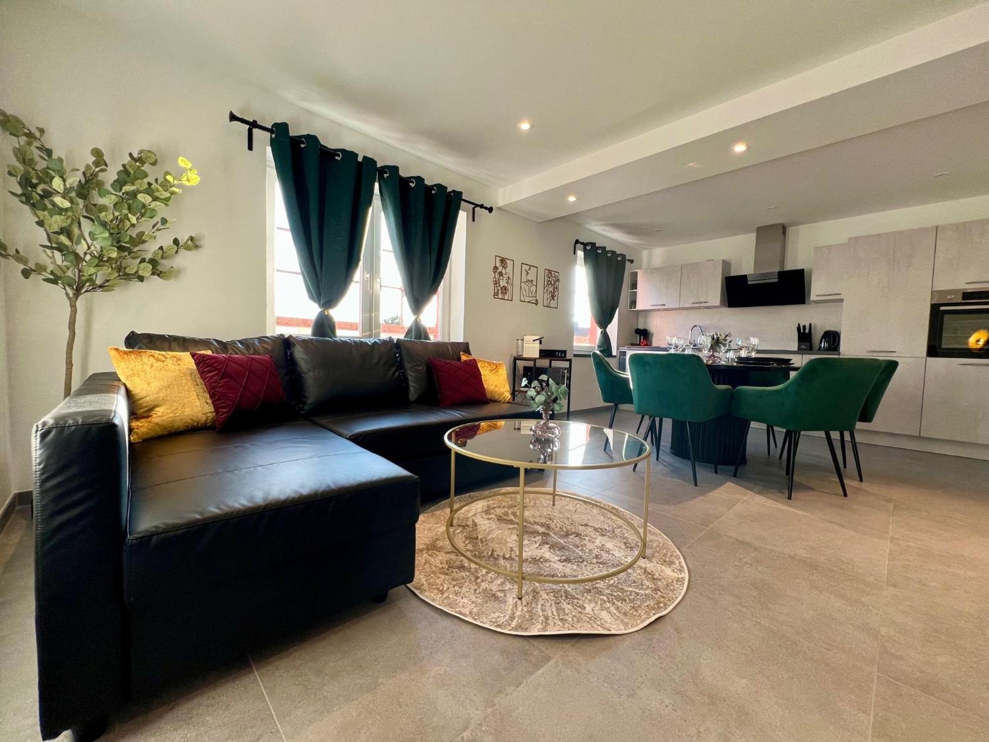 Flair-designapartment Blossom - 2xparkplaetze, Kaffee, Highspeed Wlan Fulda
